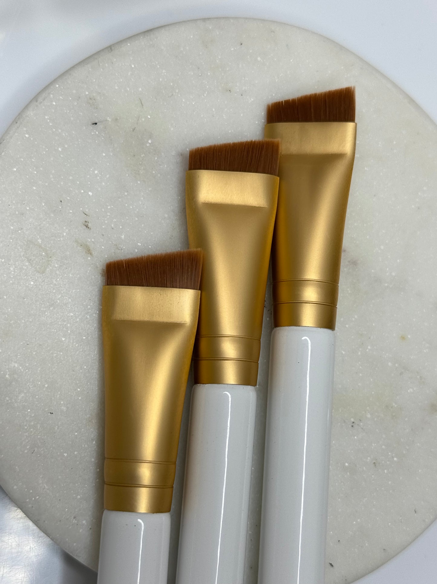 Single Angled Thin Flat Brush